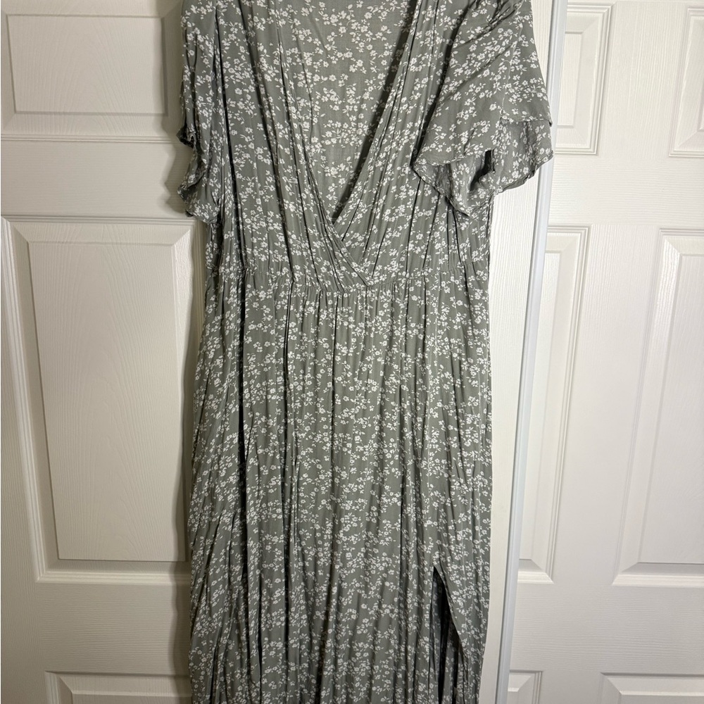 BloomChic Sage Green Floral Maxi Dress